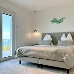 Stunning In With Sauna Casa de Férias Dobreć